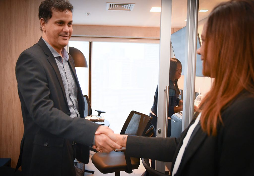 Imagem de Manual das emoções: 5 dicas de como manter a saúde mental dos seus colaboradores no retorno das atividades do escritório.